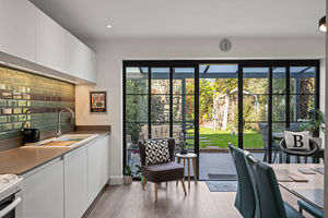 Photo 17- click for photo gallery